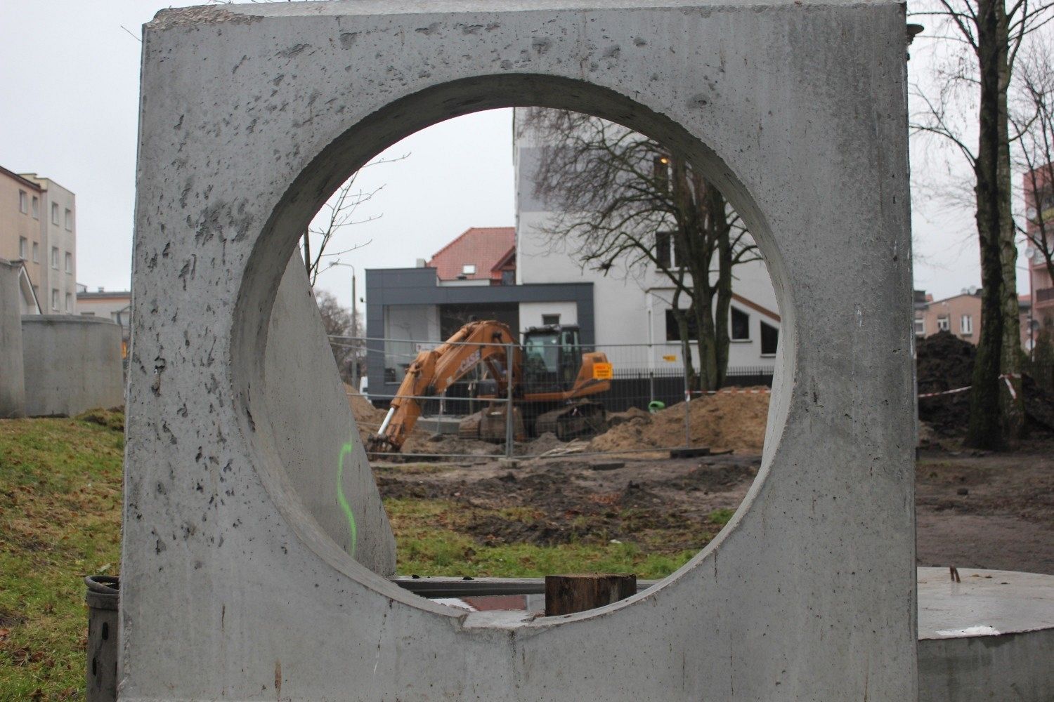 Wykopy w Parku im. Kaczyńskich i na Boh. Monte