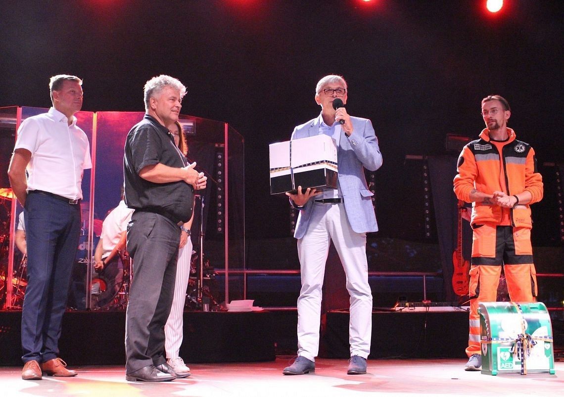 Defibrylatory od Farm Frites Poland z okazji 25.