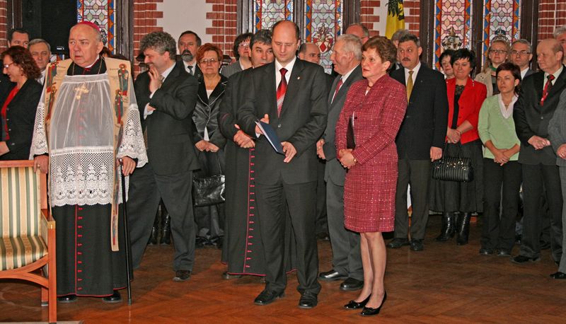 Ksiądz Biskup kolędował w ratuszu 