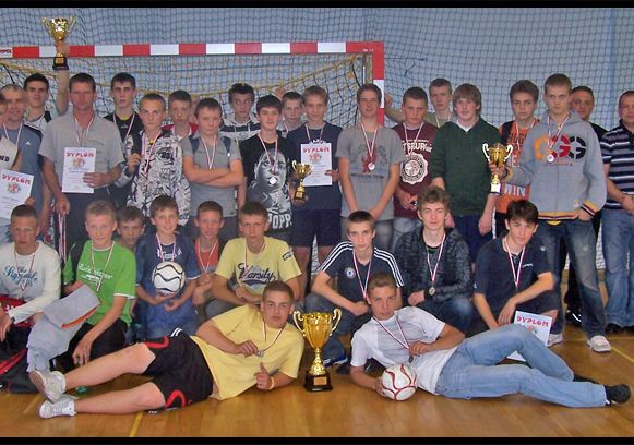 Halowa Gimnazjalna Liga Piłki Nożnej „Olimp Cup 1366