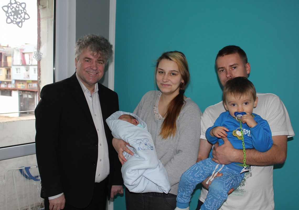 Wizyta u pierwszego lęborskiego dziecka urodzonego 28431