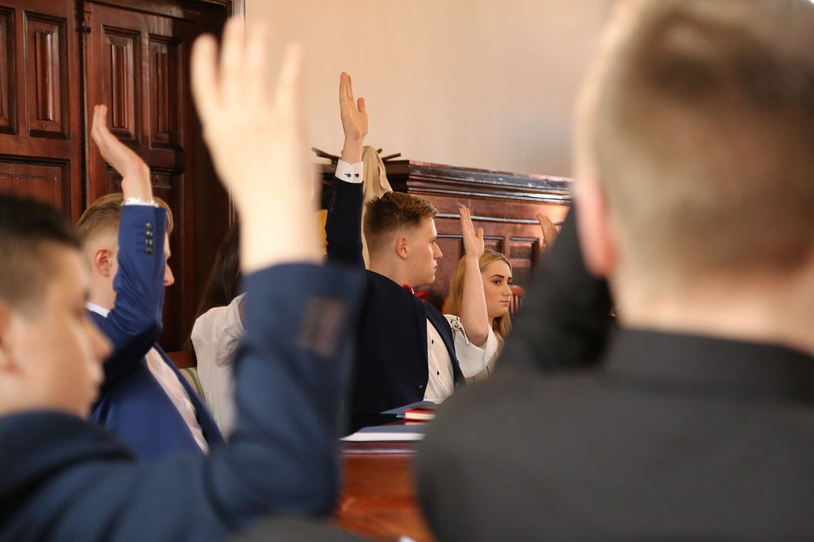 Zaproszenie na V Sesję Młodzieżowej Rady Miejskiej 32553