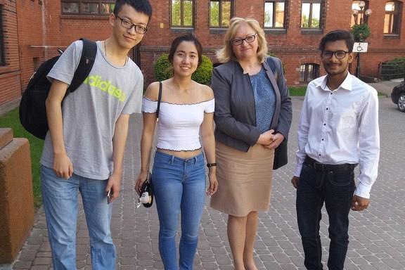 Wolontariusze z AIESEC