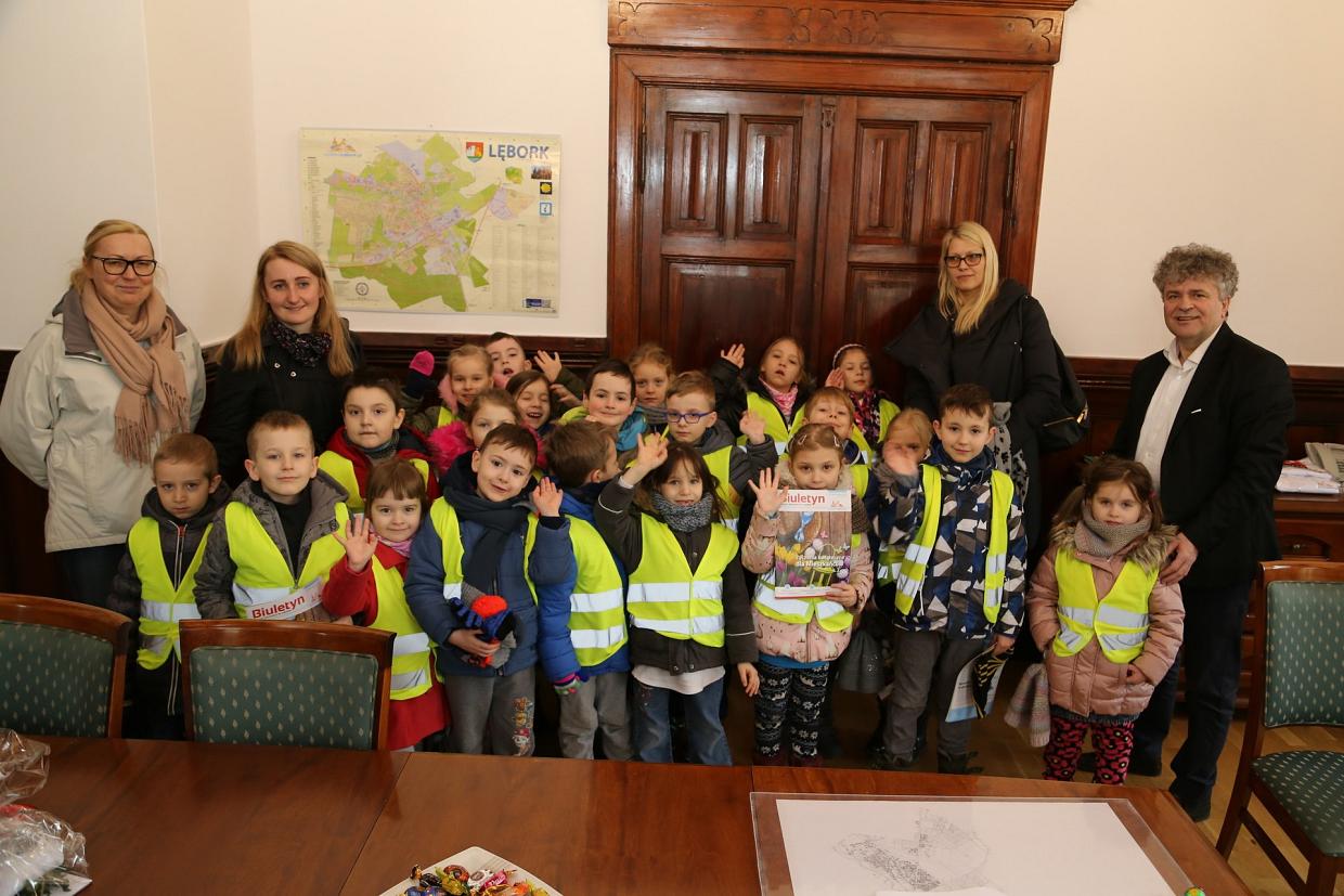 Przedszkolaki złożyły wielkanocne życzenia