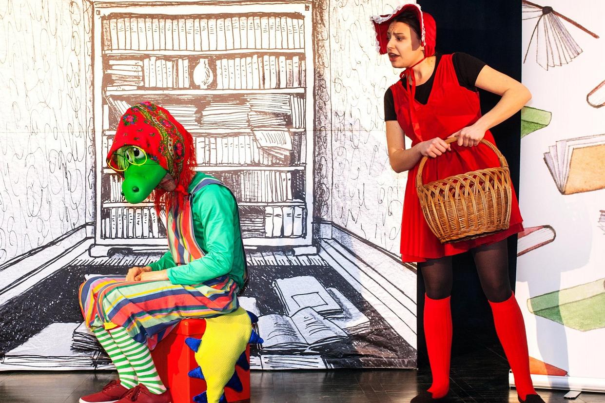 Spektakl teatralny „W 7 dni dookoła bajek”