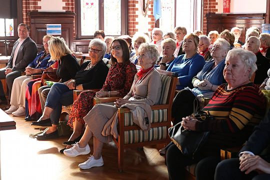 Aktywni, zaangażowani, inspirujący – seniorzy 554095577_1253115576851598_8856560147321594212_n.jpg