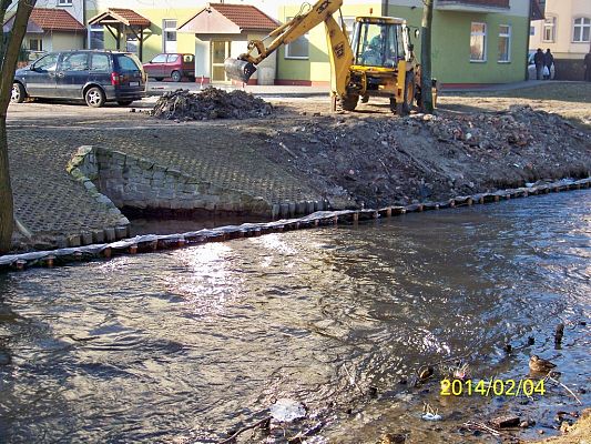 Budowa i przebudowa bulwarów nad rzeka Łebą 100_8293.jpg