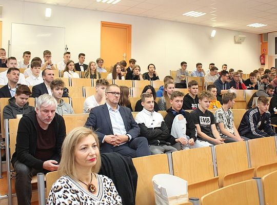 Wykład prof. Góralczyka o roli inżynierów w 34078