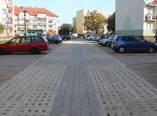 Nowy parking na 54 pojazdy przy Wojska Polskiego 34248