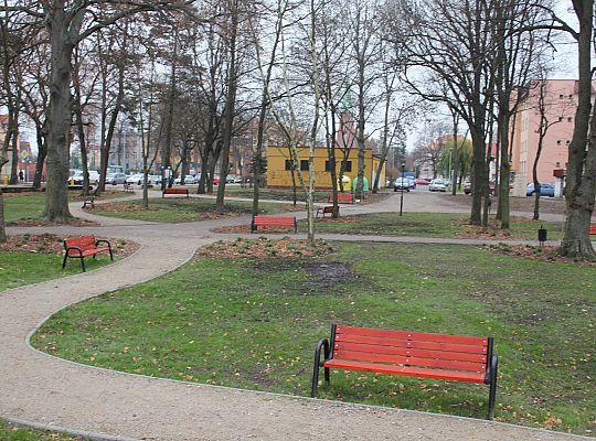 „Mini Park” nad rzeką Łebą zmienił oblicze 34711