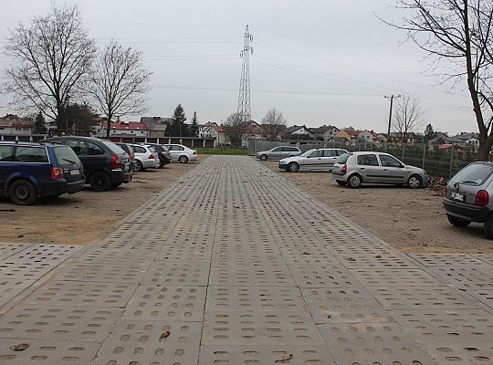 Nowe miejsca parkingowe przy Przedszkolu nr 9 34715