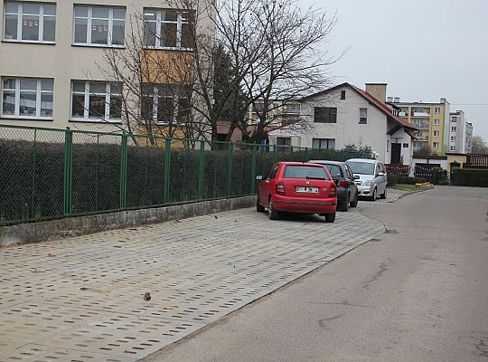 Nowe miejsca parkingowe przy Przedszkolu nr 9 34717