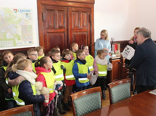 Świąteczna wizyta przedszkolaków z „Jedynki” 34861