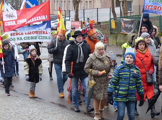 Orszak Trzech Króli dotarł do Lęborka 35027