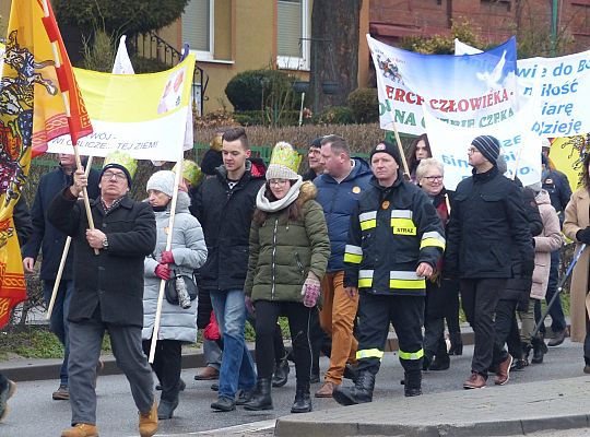 Orszak Trzech Króli dotarł do Lęborka 35054