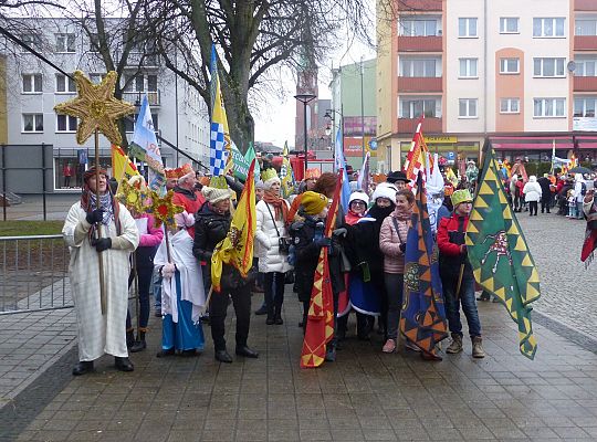 Orszak Trzech Króli dotarł do Lęborka 35062