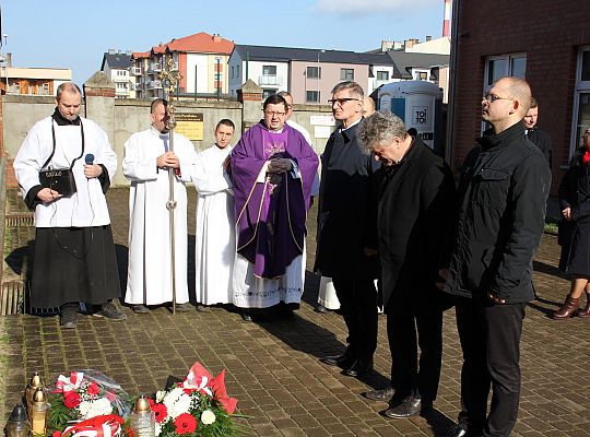Pamięci tragicznych wydarzeń z 10 marca 1945 roku 35823