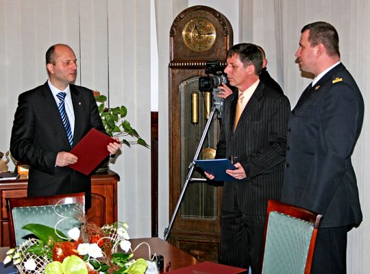 Miasto wsparło Powiat 1180