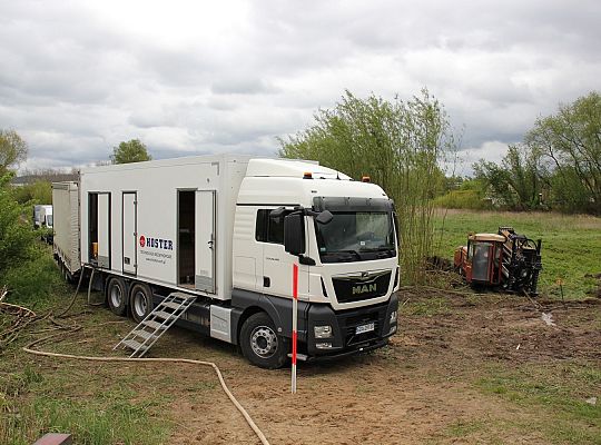 Wodociągowy przewiert sterowany pod rzeką Łebą 36082