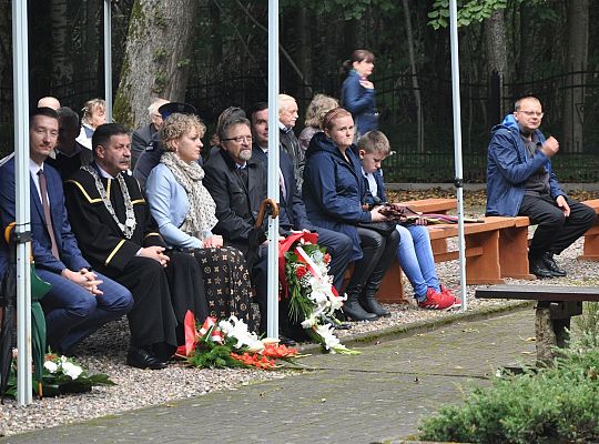 Złożyli hołd ofiarom Marszu Śmierci 37028