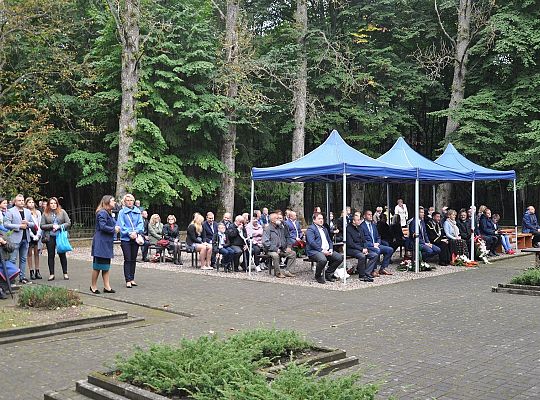 Złożyli hołd ofiarom Marszu Śmierci 37029