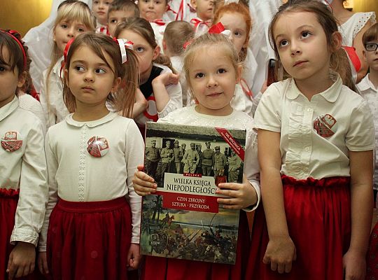 „Mazurek Dąbrowskiego” rozbrzmiał w lęborskich 37450