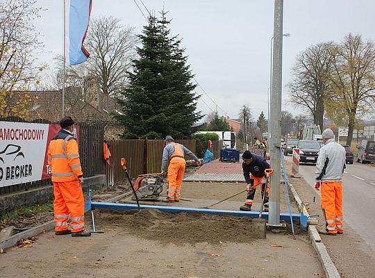 Na Kossaka powstaje szeroki ciąg pieszo-rowerowy 37586