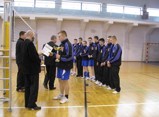 Siatkarskie rozgrywki o puchar Dyrektora Gimnazjum 1265