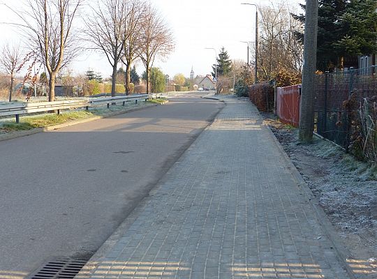 Spółdzielcza z nowym chodnikiem 37664