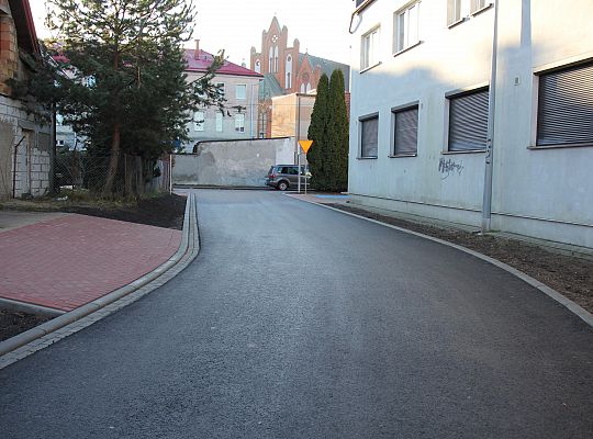 Ulica Witkacego z nowym asfaltem 37756