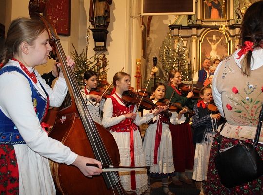 Koncert na podsumowanie Przeglądu Kolęd i 37900