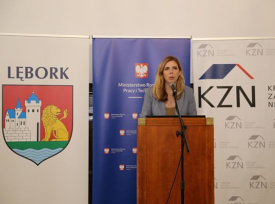 Krajowy Zasób Nieruchomości obejmuje udziały w 38608