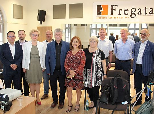 Rozmowy o komunikacji miejskiej przy Lęborskim 38960