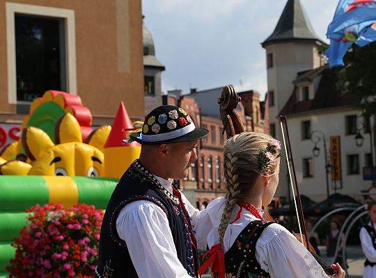 Międzynarodowe Spotkania z Folklorem „Muzyka 39093