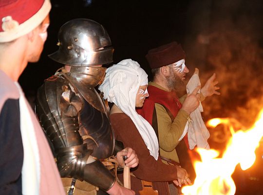 Spacerowali z duchami krzyżaków do trzech wież 39257