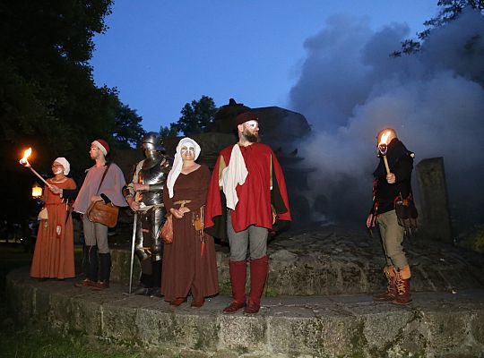 Spacerowali z duchami krzyżaków do trzech wież 39261