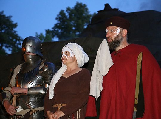 Spacerowali z duchami krzyżaków do trzech wież 39276