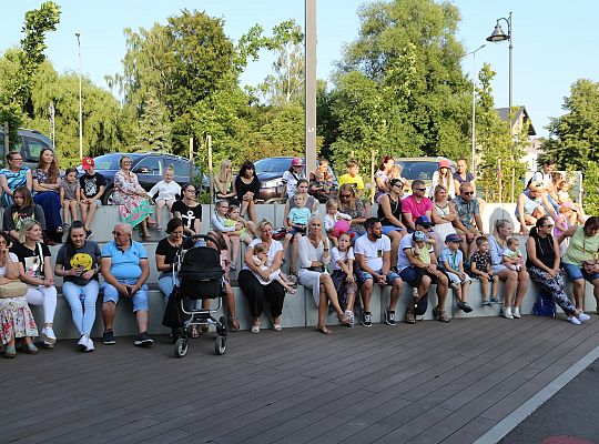Radość w „Zakątku Kultury”. Letnie spektakle dla 39315