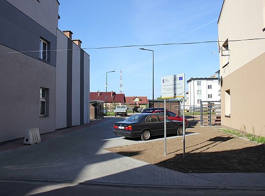 Nowe podwórka integracyjne na Stryjewskiego, 39922