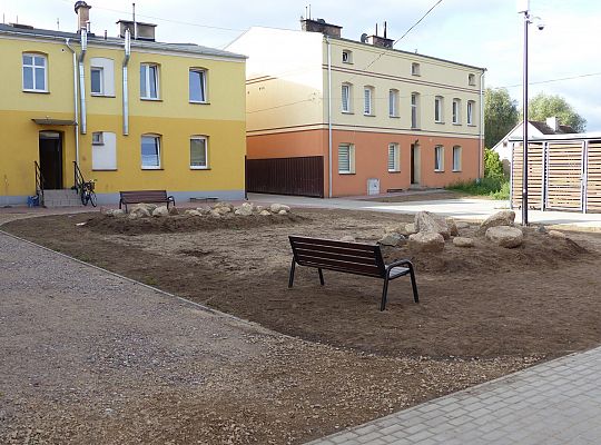 Nowe podwórka integracyjne na Stryjewskiego, 39923