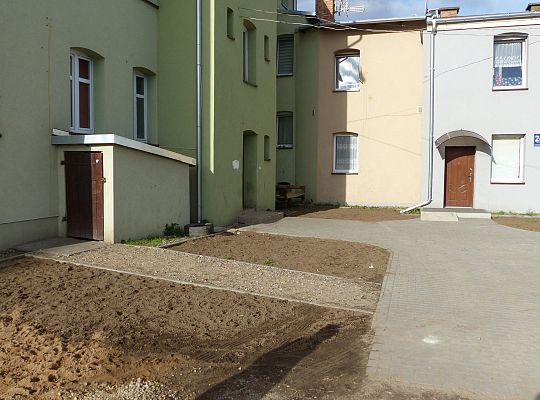 Nowe podwórka integracyjne na Stryjewskiego, 39934