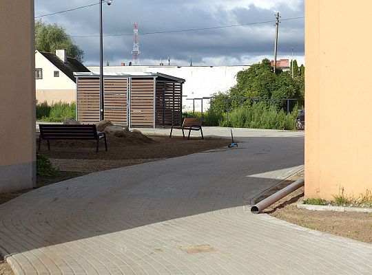 Nowe podwórka integracyjne na Stryjewskiego, 39937