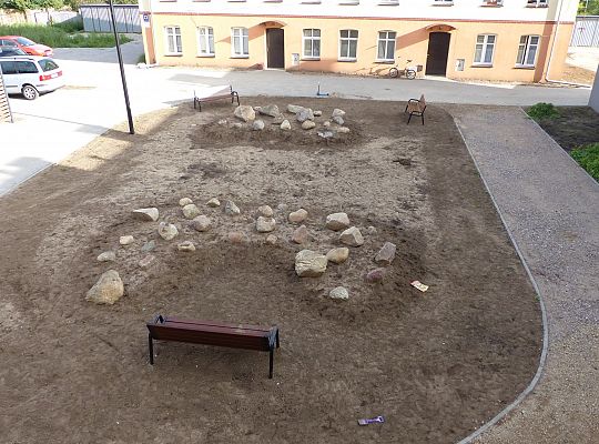 Nowe podwórka integracyjne na Stryjewskiego, 39929