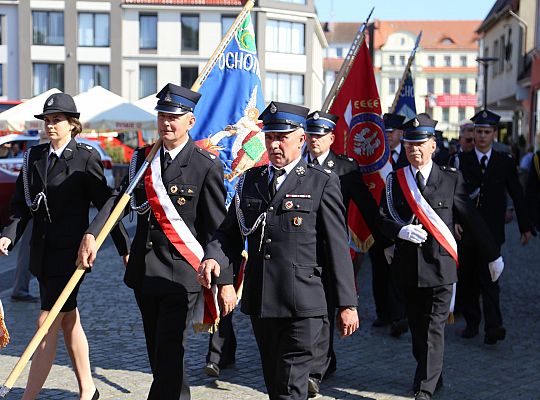 Uroczystość nadania sztandaru dla strażaków 39954