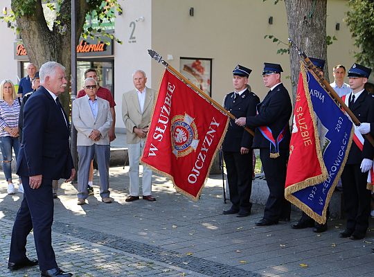 Uroczystość nadania sztandaru dla strażaków 39964