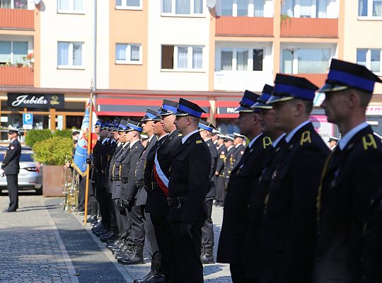 Uroczystość nadania sztandaru dla strażaków 39973