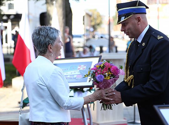 Uroczystość nadania sztandaru dla strażaków 40001