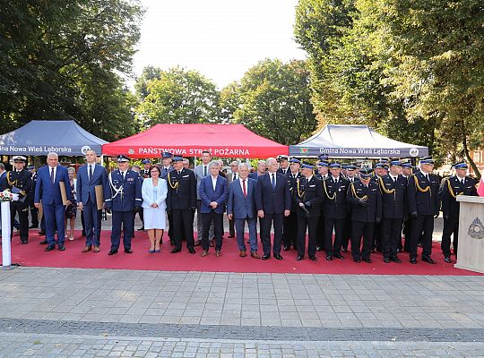 Uroczystość nadania sztandaru dla strażaków 40018