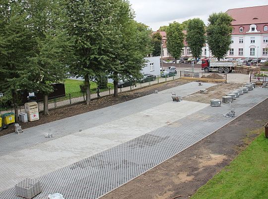 Przy Szkole Podstawowej nr 8 powstaje parking 40020