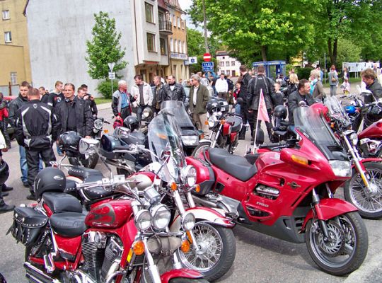 Motocyklowa parada na placu Pokoju 1343